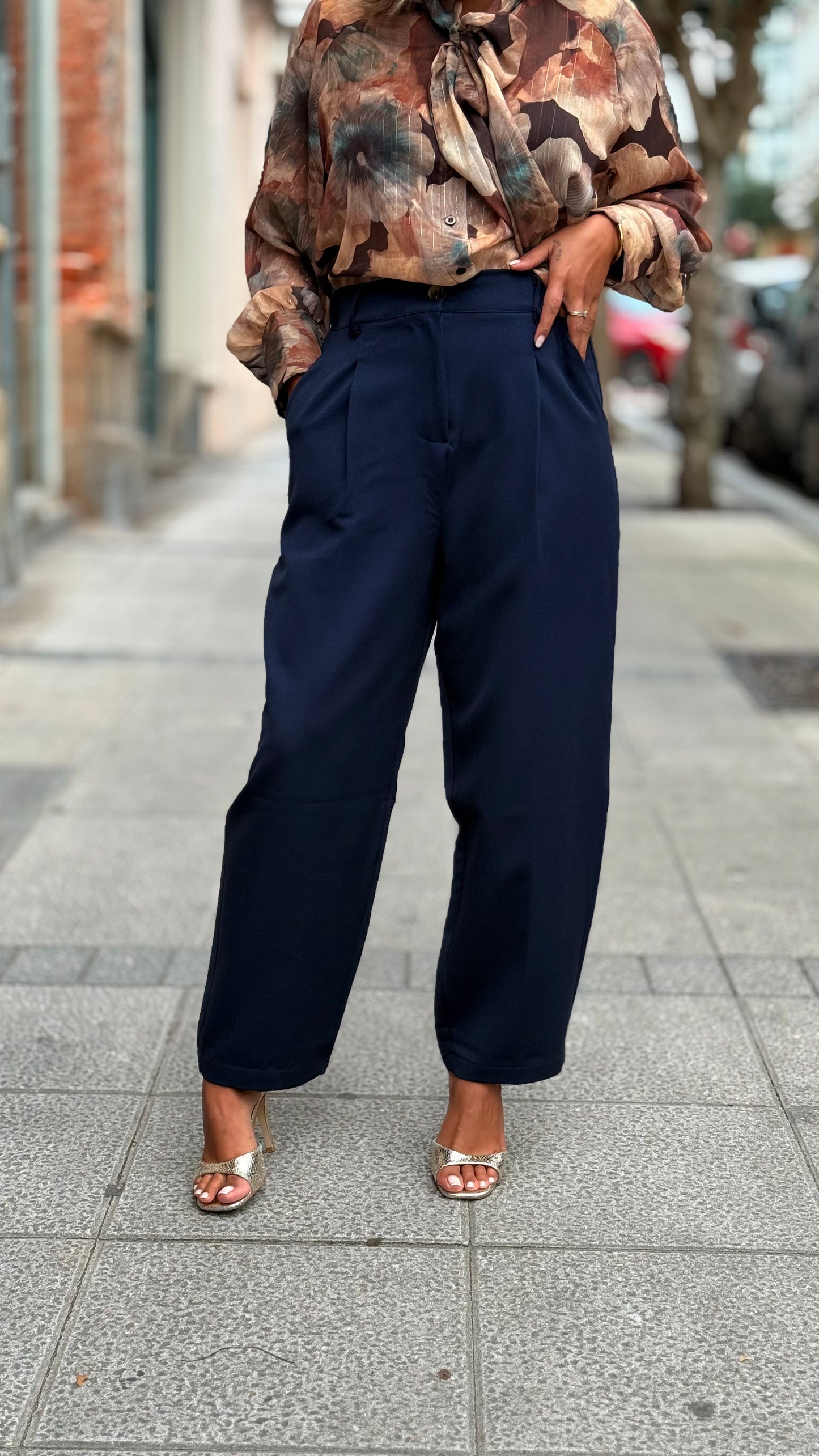 Pantalón suelto pinzas