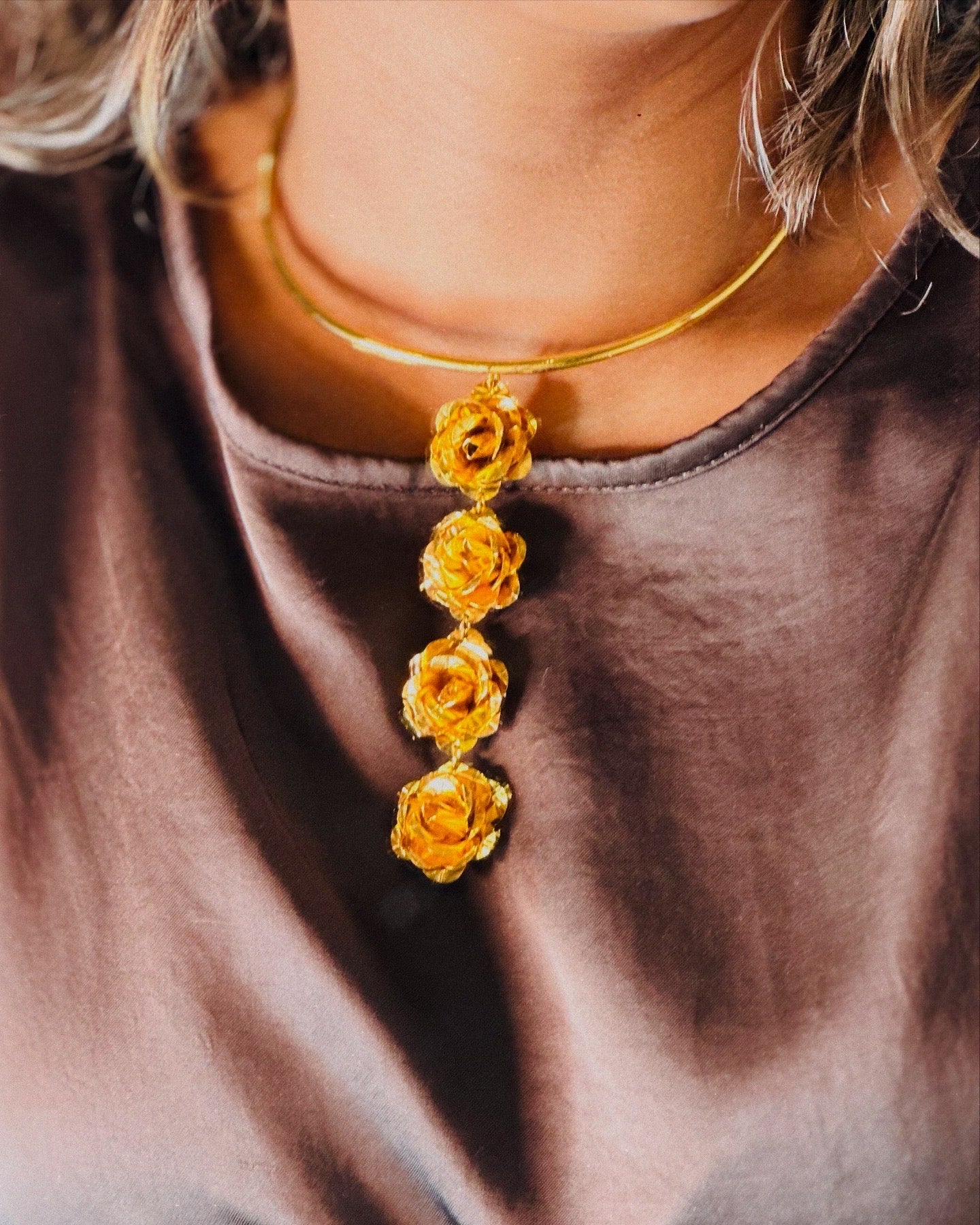 Chocker Rose