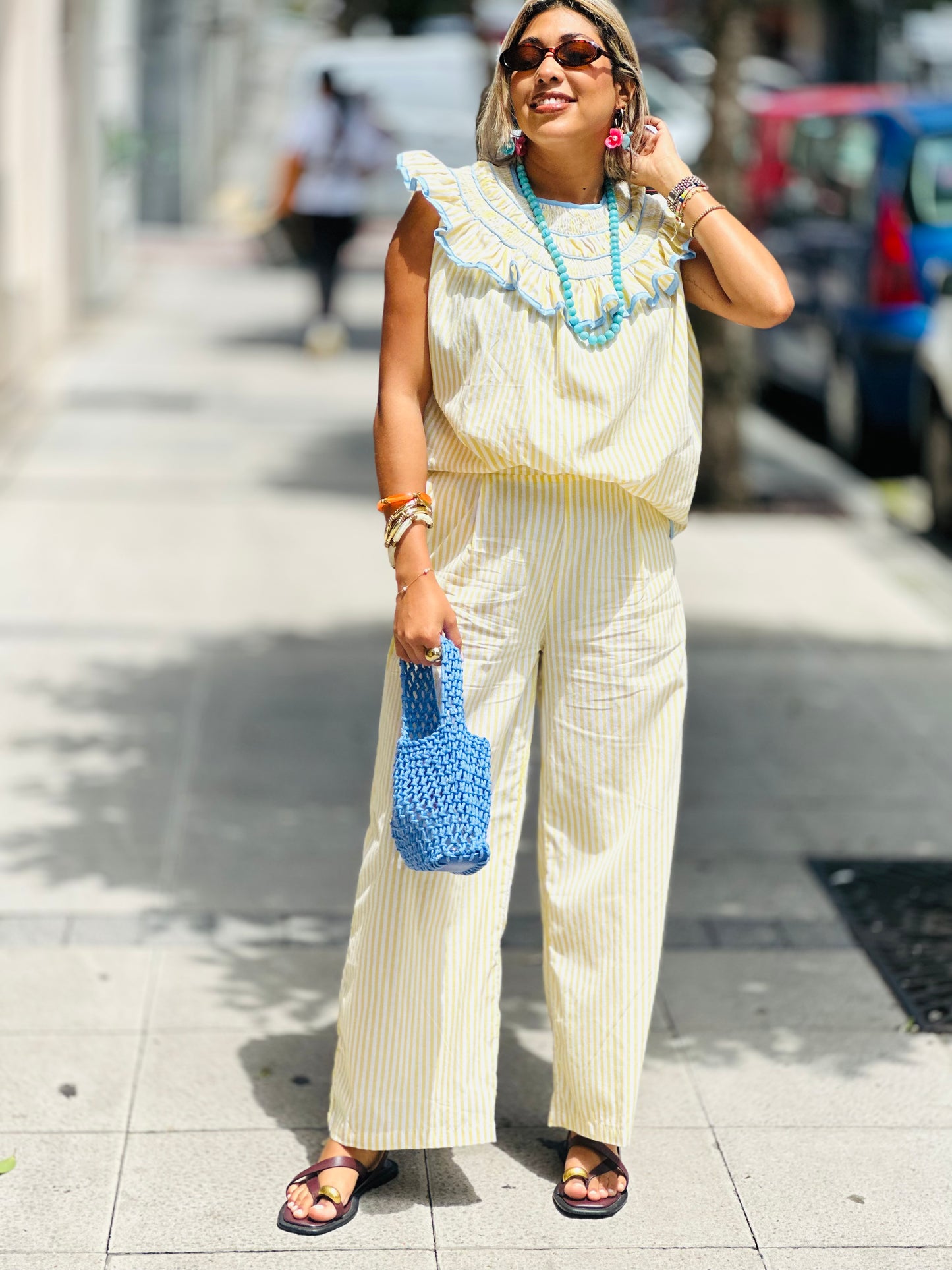 Conjunto Tina amarillo