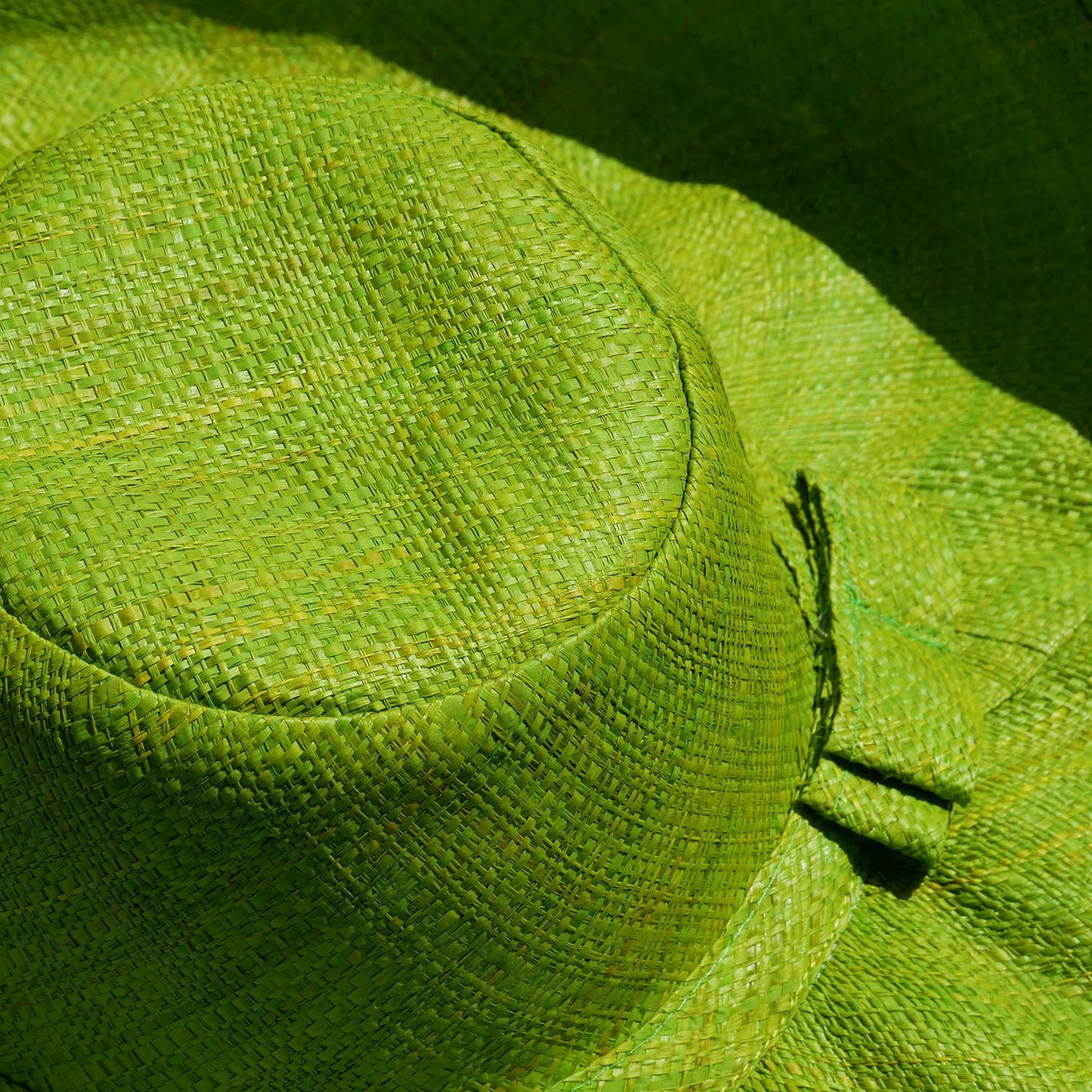 Pamela de rafia artesanal: Anís verde