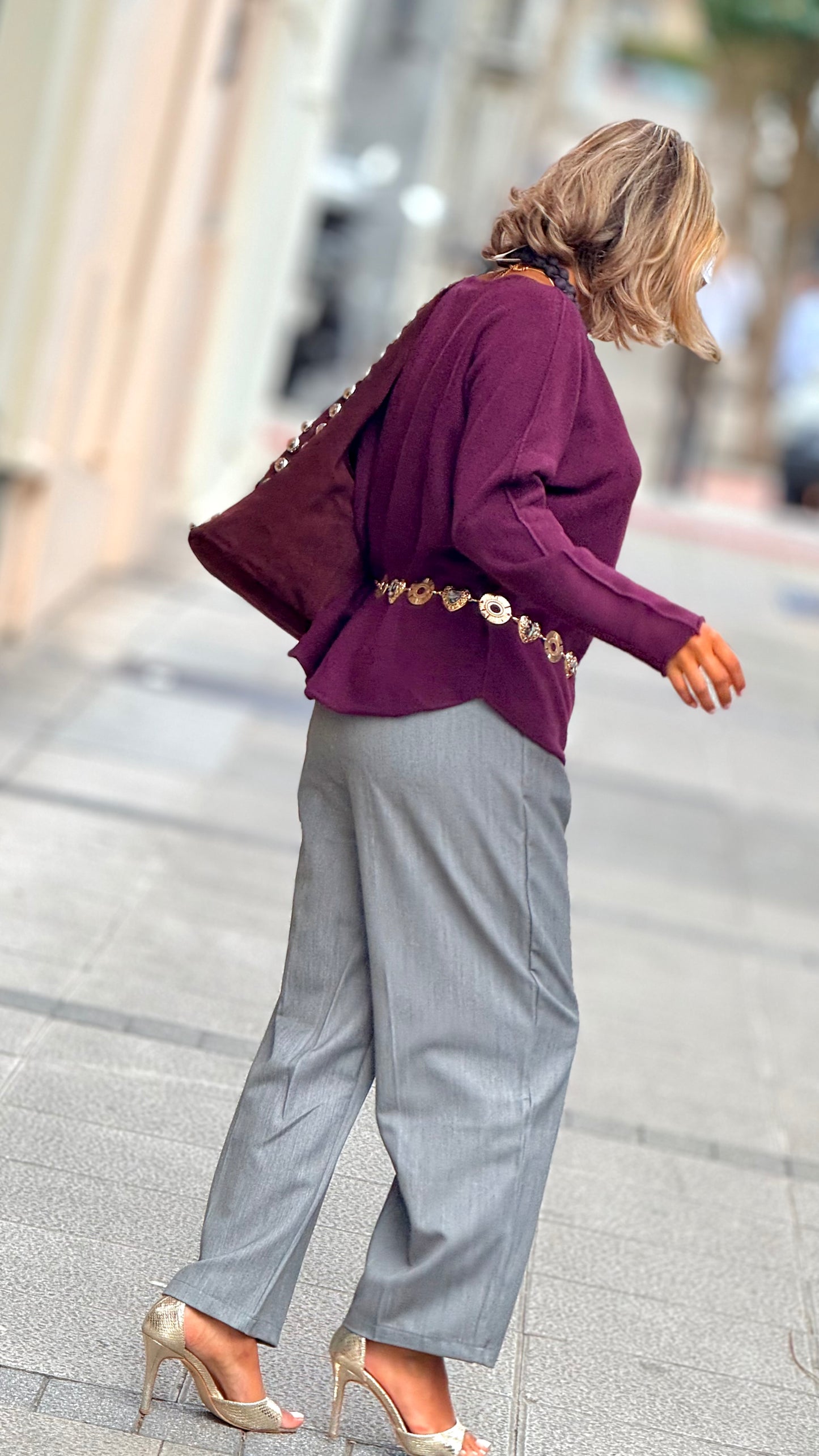 Pantalón suelto pinzas gris
