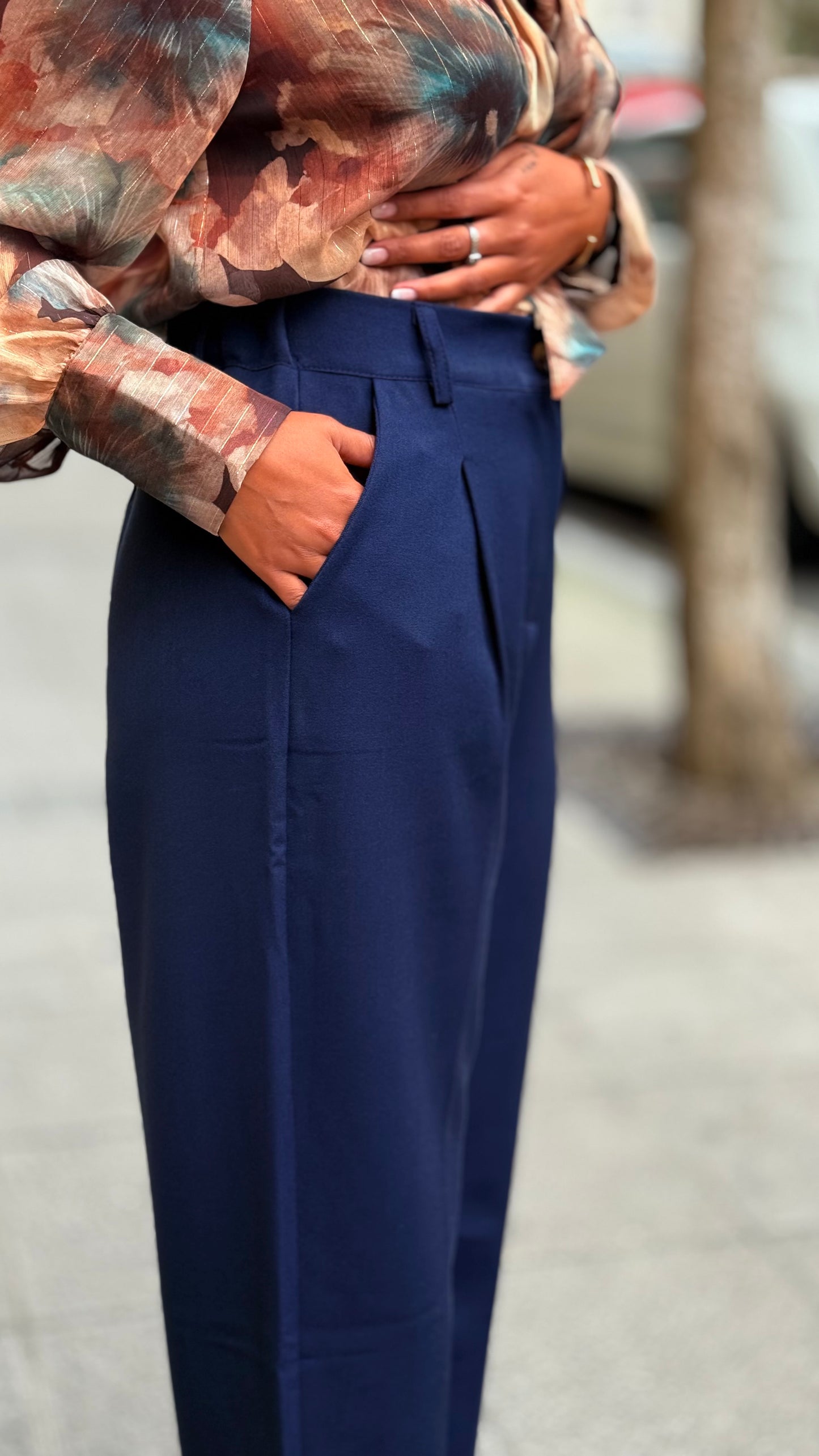 Pantalón suelto pinzas