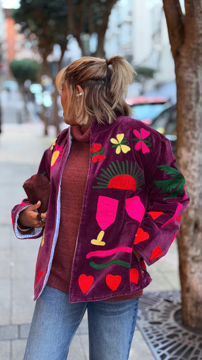 Chaqueta de terciopelo bordada burdeos