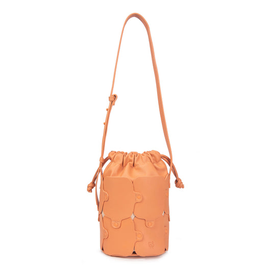 Bolso cubo de cuero vegano Felin naranja