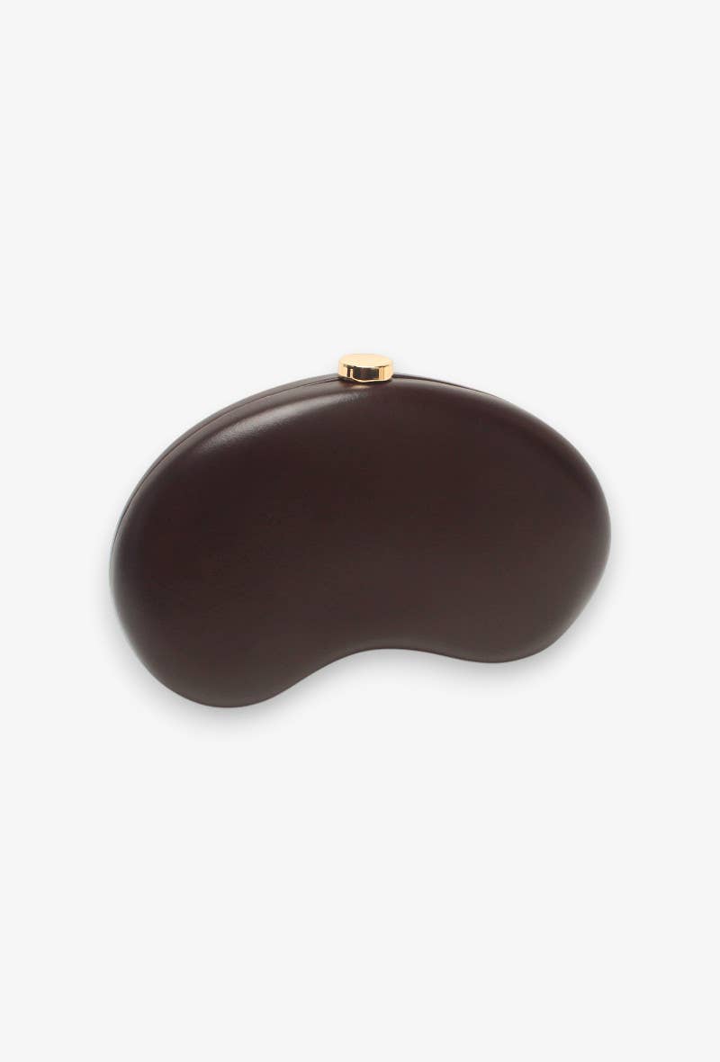 Bolso pochette, rígido, cierre de clip, forma de media luna