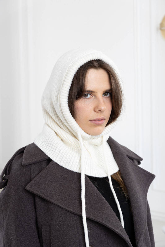 Balaclava blanco roto
