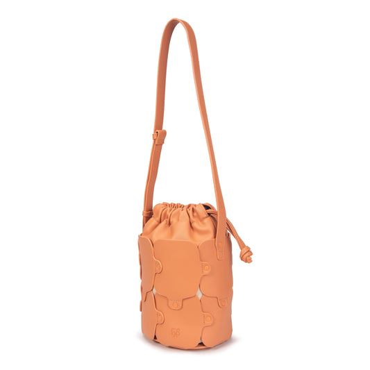 Bolso cubo de cuero vegano Felin naranja