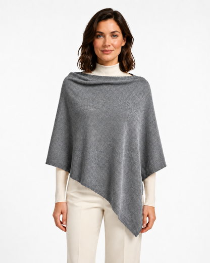 Poncho de punto, chal asimétrico: Verde chiaro