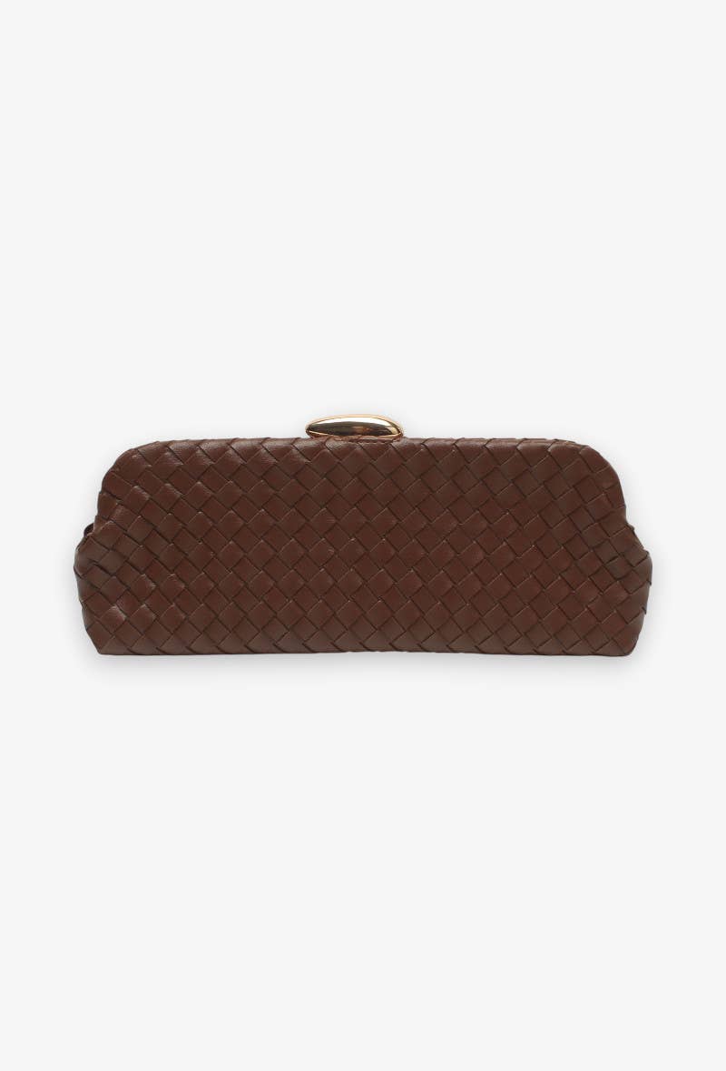 Clutch largo, trenzado, con bandolera de cadena