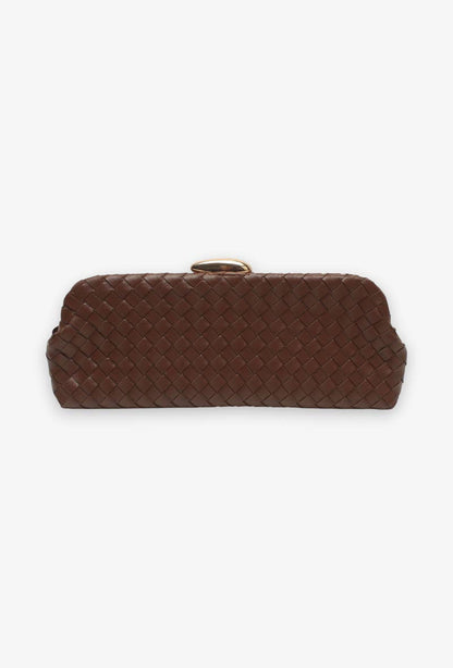 Clutch largo, trenzado, con bandolera de cadena
