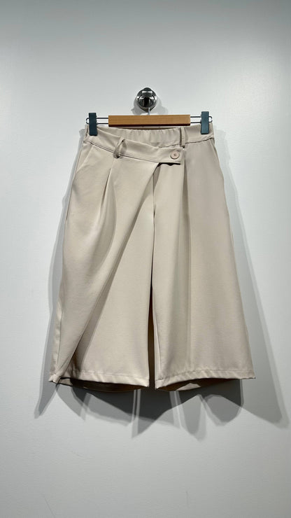 Bermudas cortas drapeadas cintura elástica: Armada / TÚ