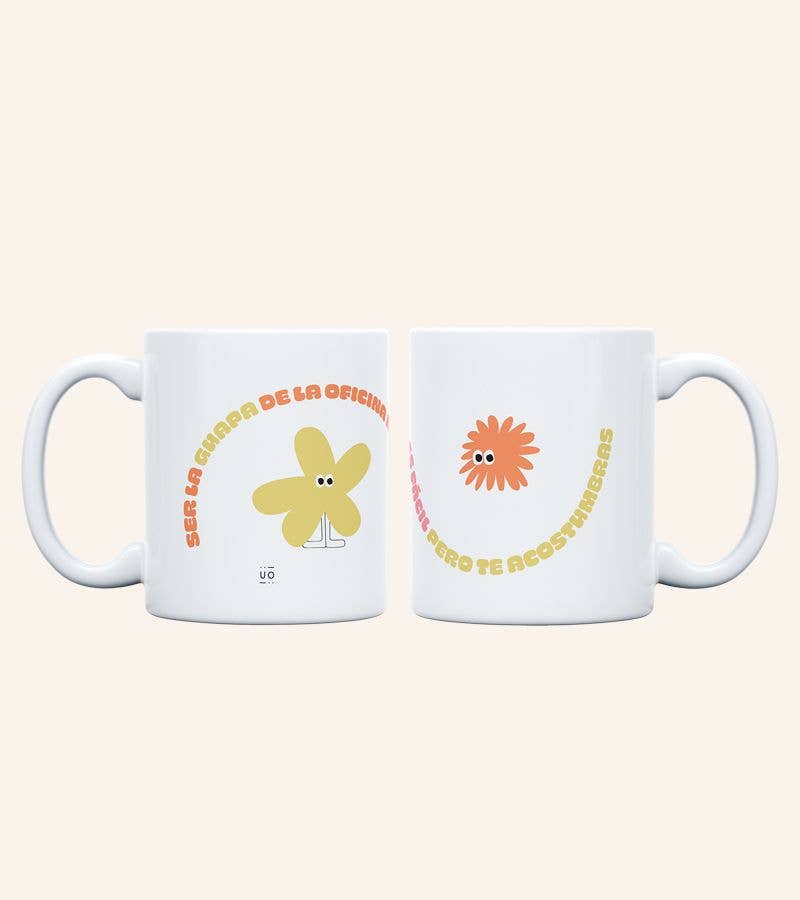 Kit Taza + Calcetines Ser La Guapa De La Oficina No Es Fácil: