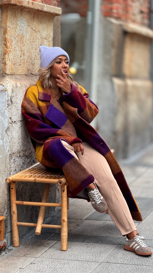 Abrigo de lana a cuadros morado