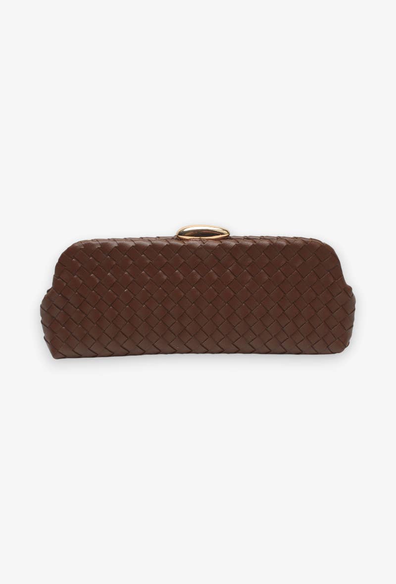 Clutch largo, trenzado, con bandolera de cadena