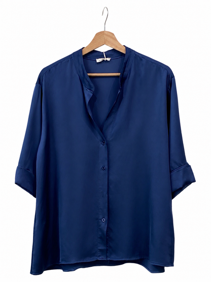 Blusa básica Satinada