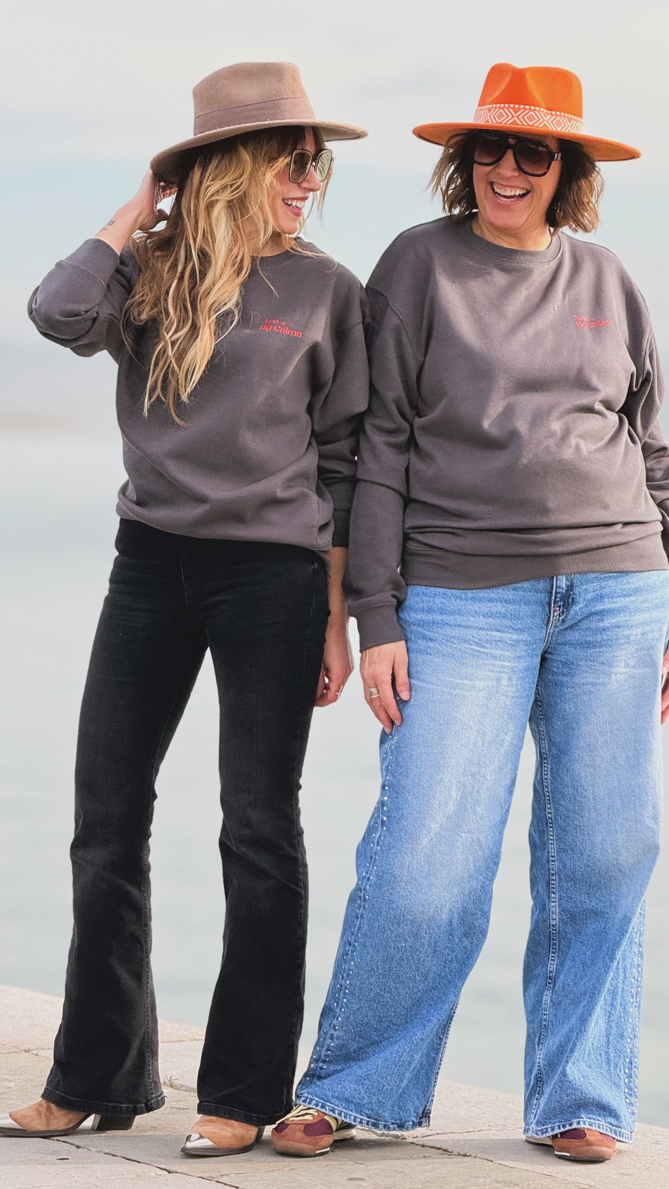 Sudadera Ara x By Calma – Manual del Buen Querer