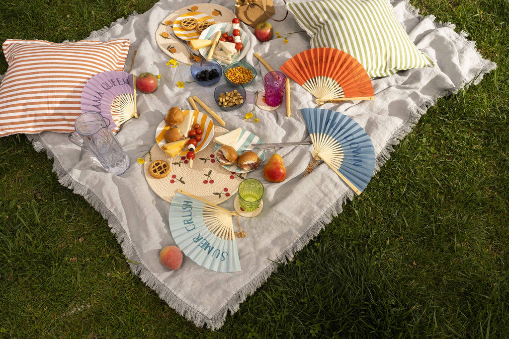 ABANICO CALL ME CHERRY / CORDÓN