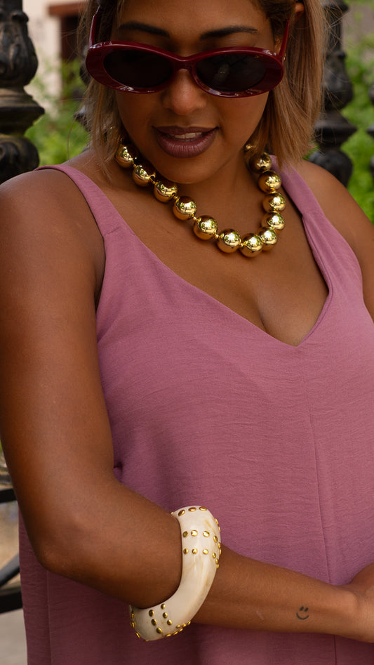 Collar bolas