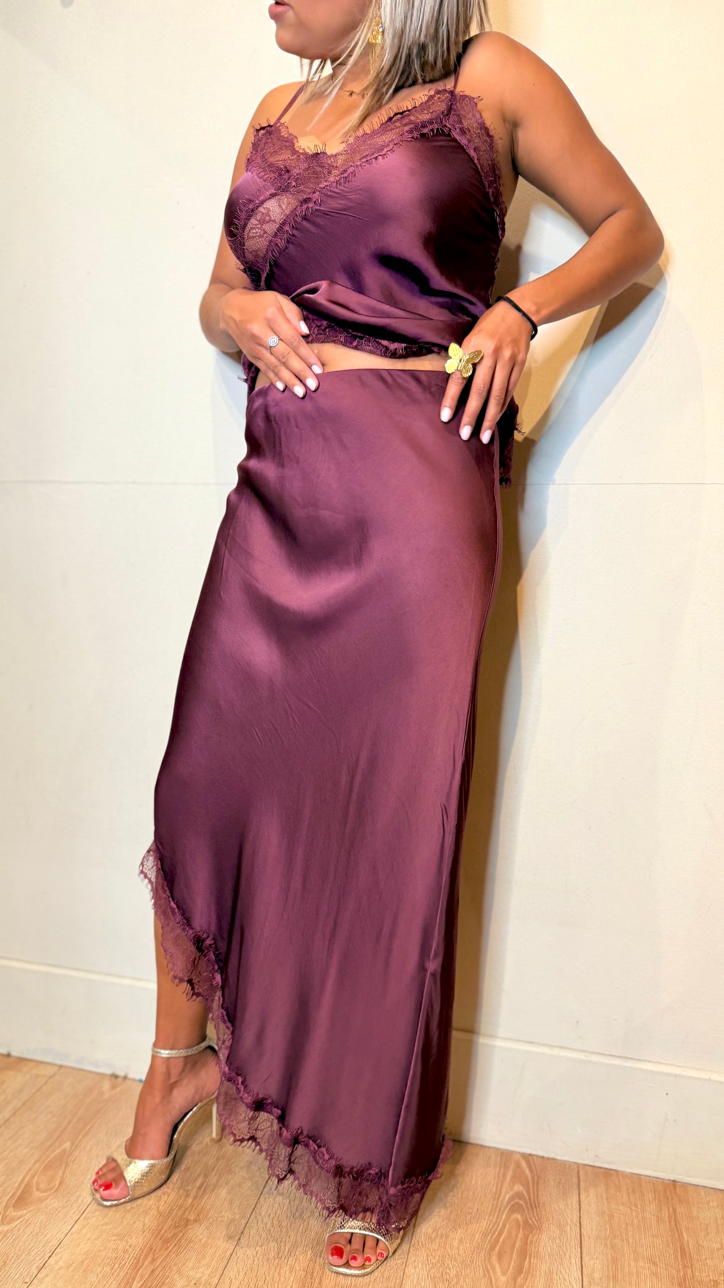 Falda lencera puntilla