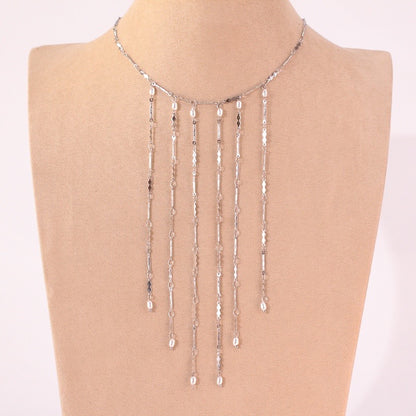 Collar cascada