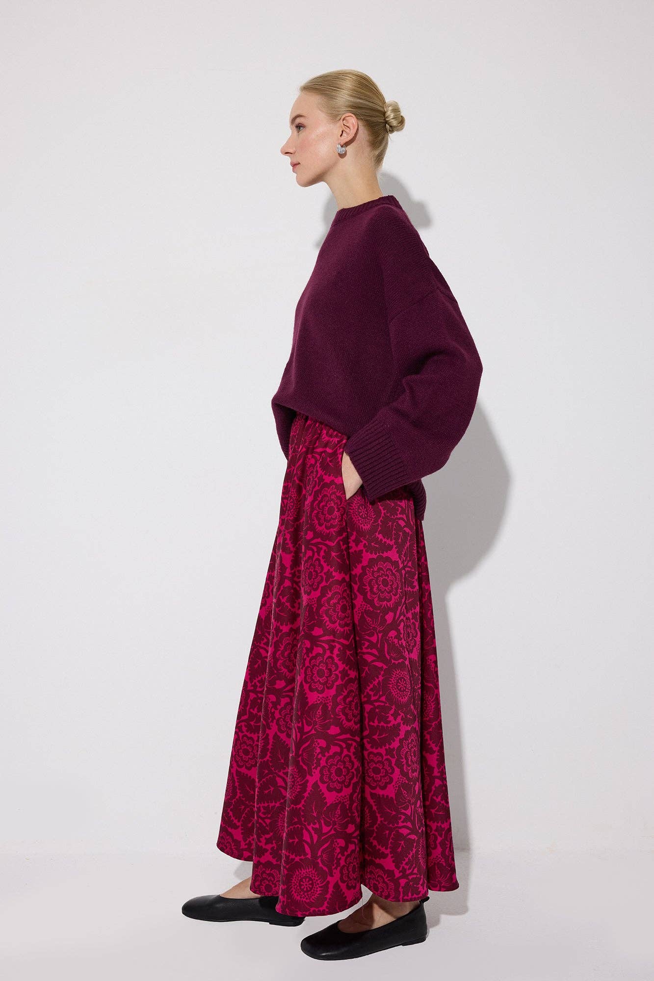 Falda maxi de satén floral