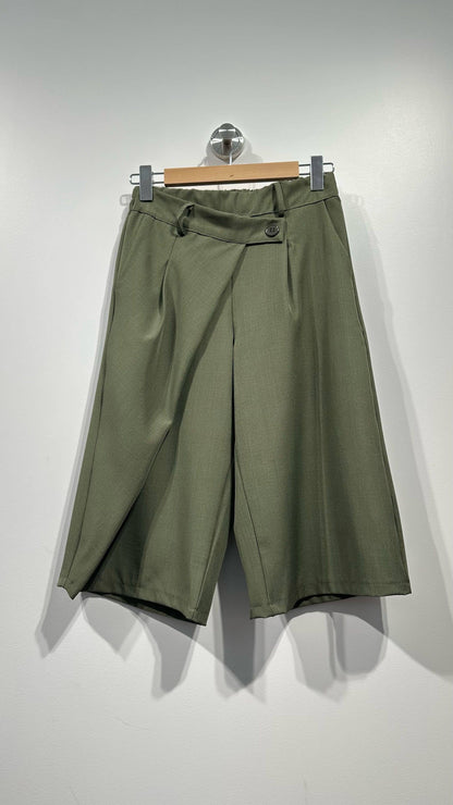 Bermudas cortas drapeadas cintura elástica: Caqui / TÚ