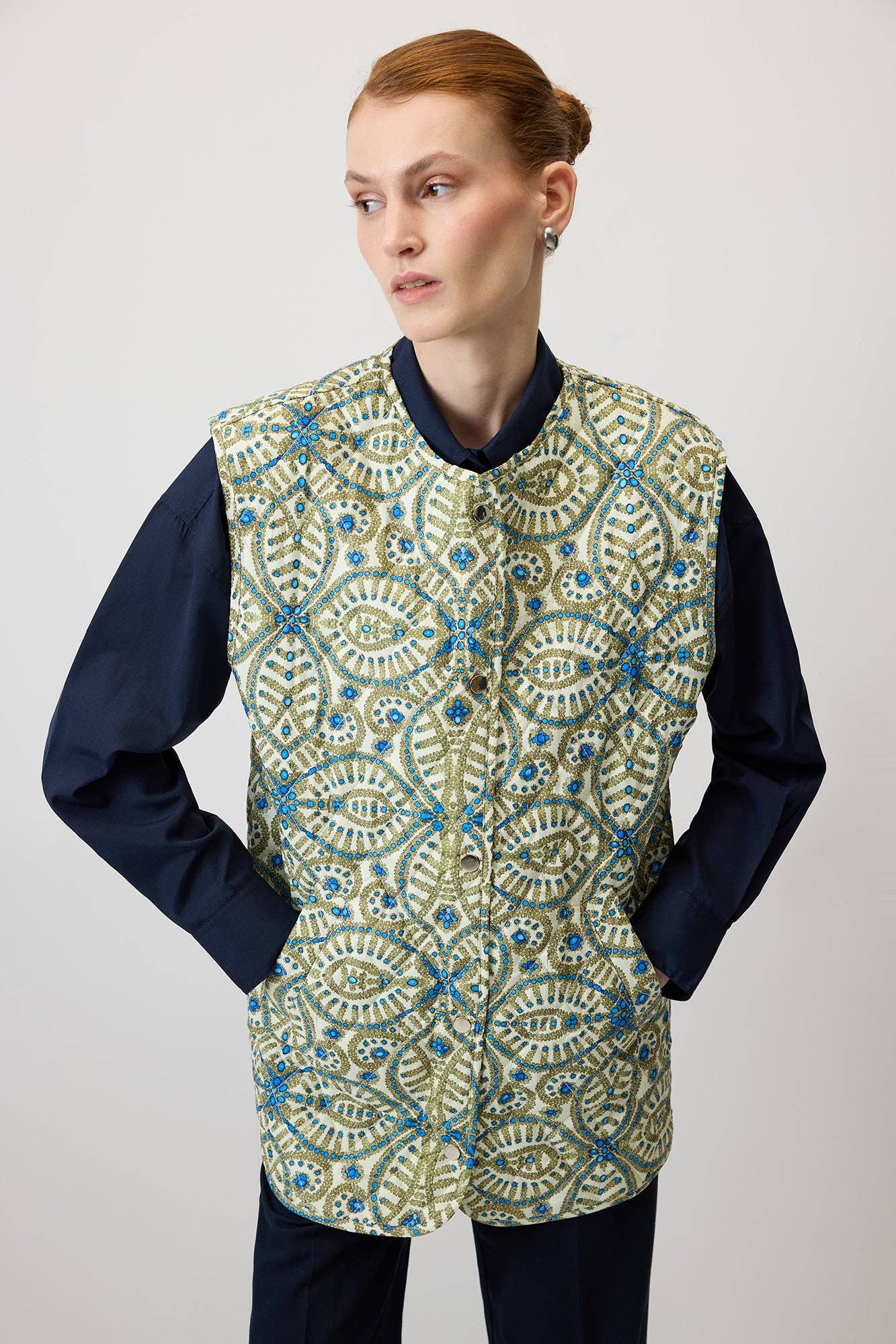 CHALECO ACOLCHADO ESTAMPADO: Estampado