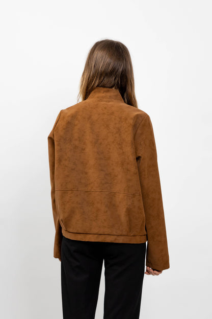 CHAQUETA EFECTO ANTE IMPERMEABLE: Camello
